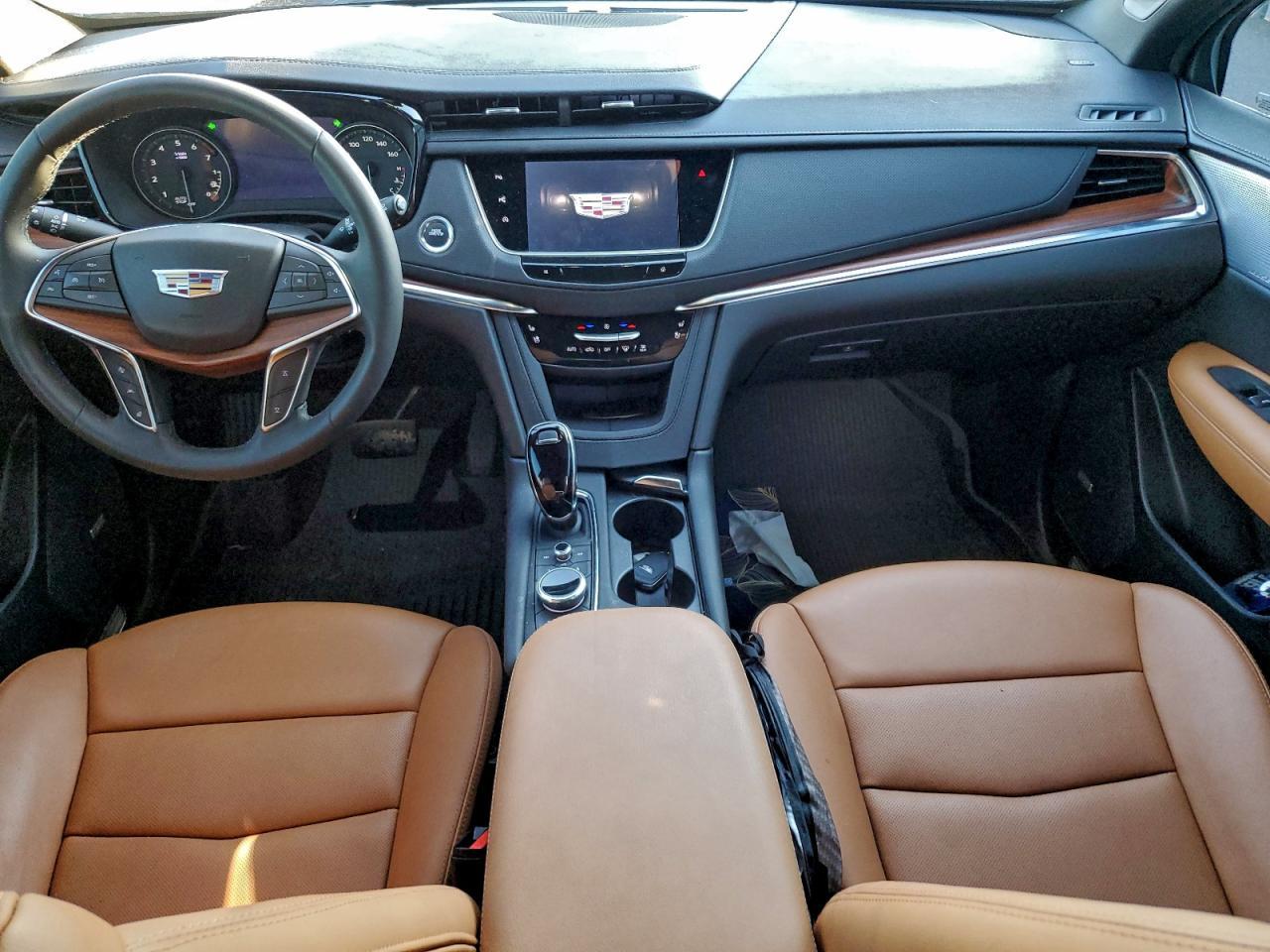 2025 Cadillac XT5 - zdjęcie 8