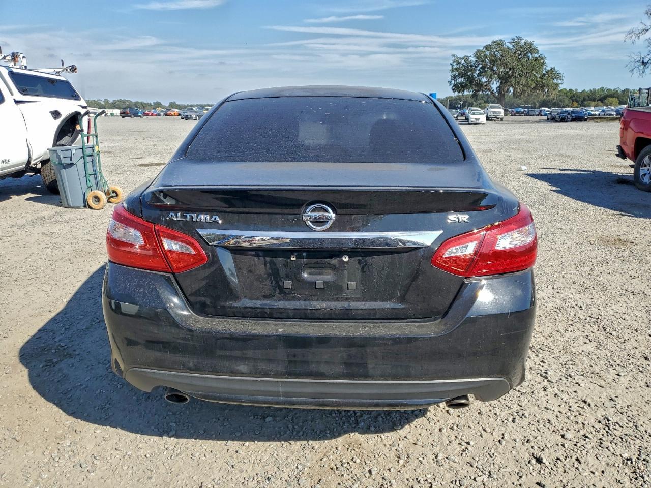 2016 Nissan Altima - zdjęcie 6