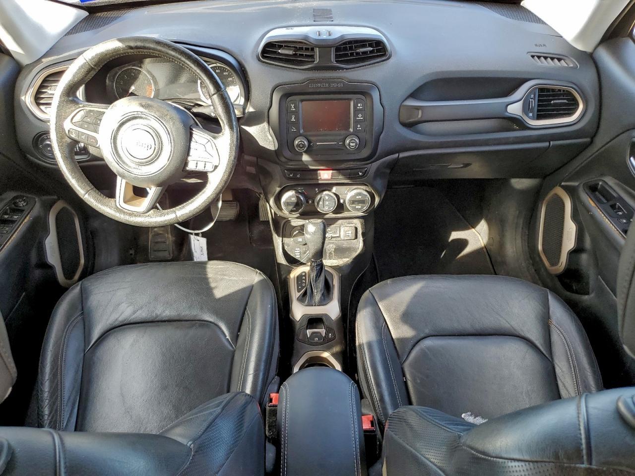 2015 Jeep Renegade - zdjęcie 8