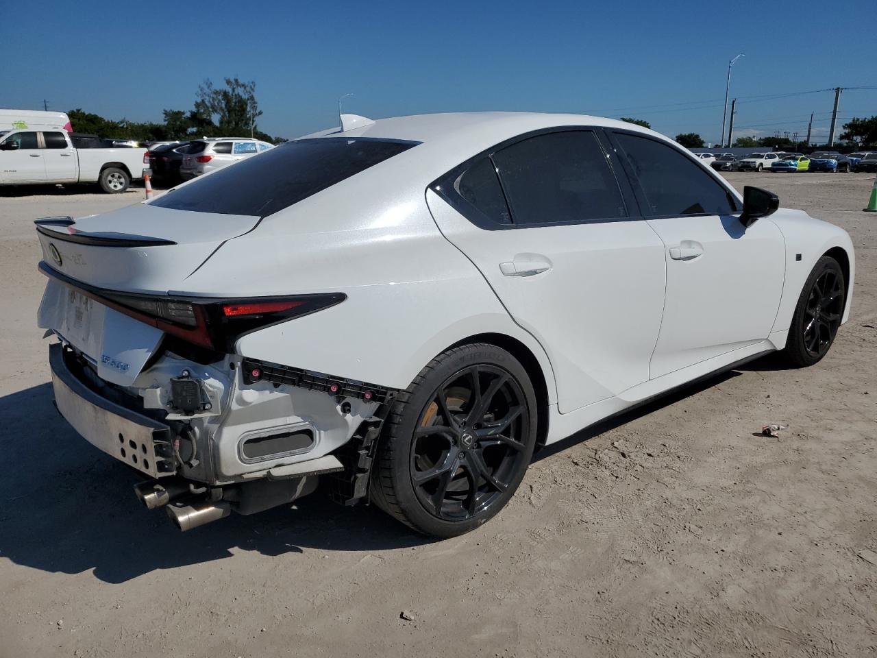 2025 Lexus Is 500 F Sport - zdjęcie 3