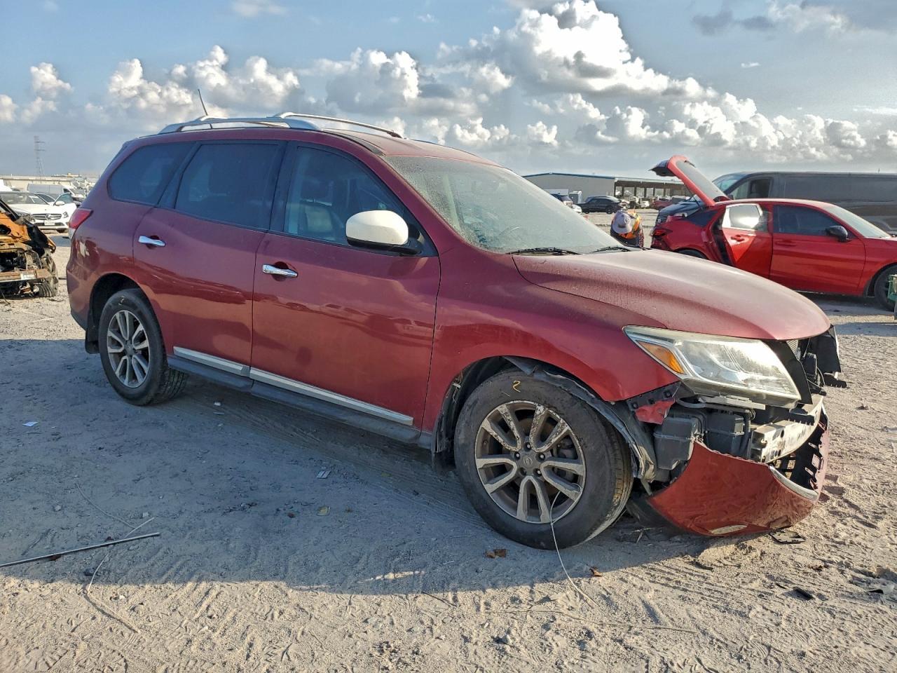 2015 Nissan Pathfinder S - zdjęcie 4