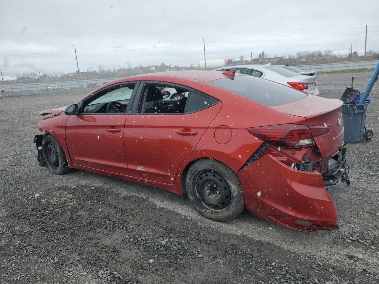 2019 Hyundai Elantra - zdjęcie 2