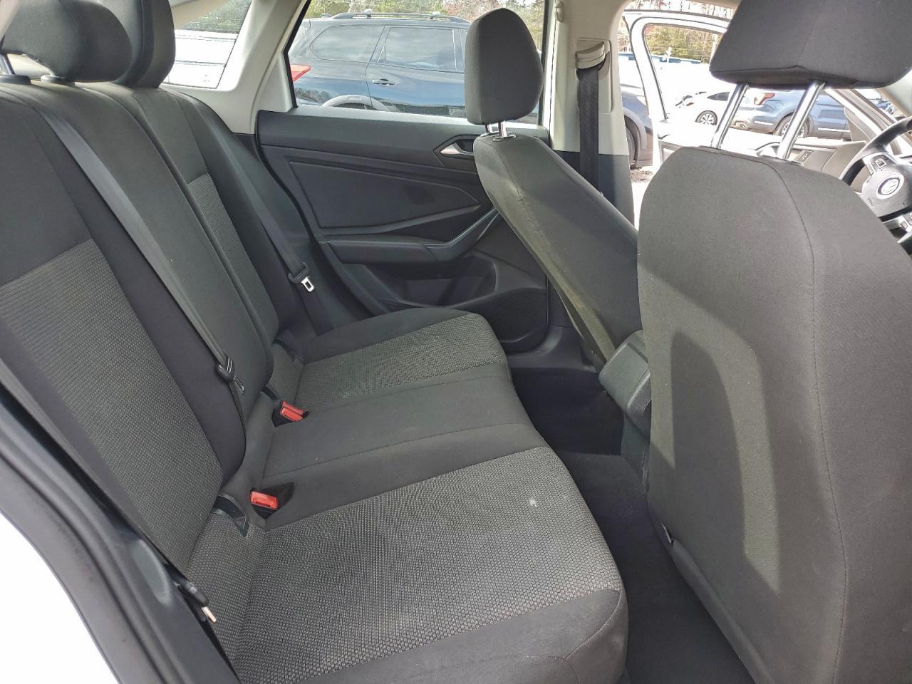 2019 Volkswagen Jetta - zdjęcie 10