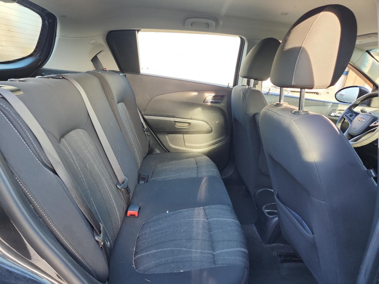 2014 Chevrolet Sonic - zdjęcie 10