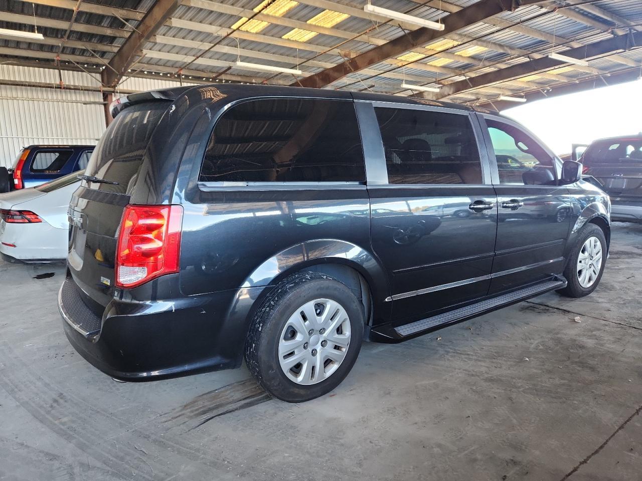 2016 Dodge Grand Caravan Se - zdjęcie 3