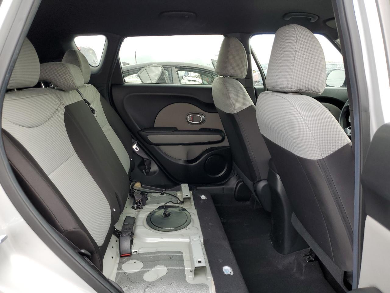 2017 Kia Soul - zdjęcie 10