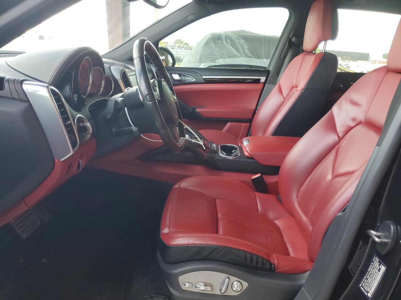 2014 Porsche Cayenne - zdjęcie 7