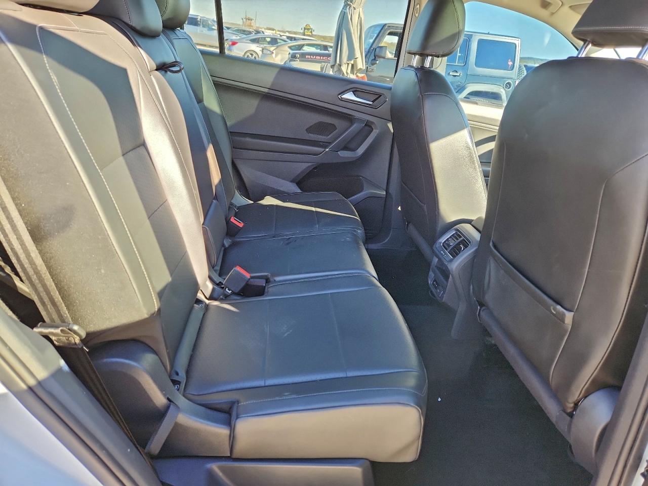 2018 Volkswagen Tiguan - zdjęcie 10