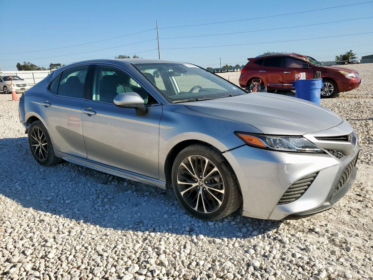 2020 Toyota Camry - zdjęcie 4