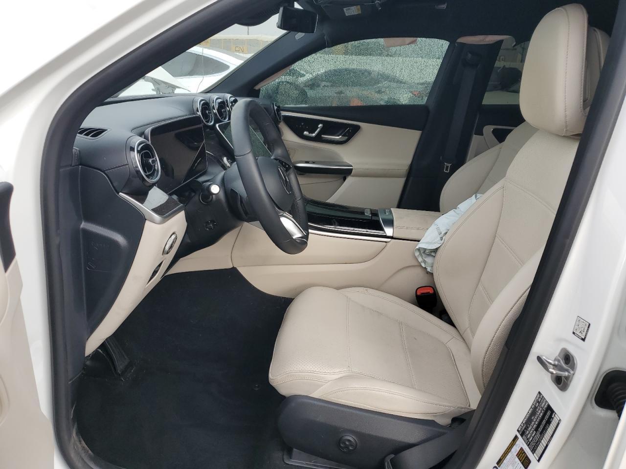 2025 Mercedes-Benz Glc 300 - zdjęcie 7