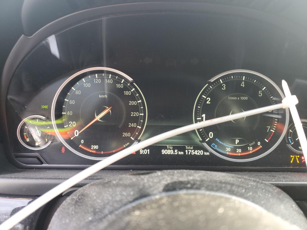 2016 BMW 528 Xi - zdjęcie 9