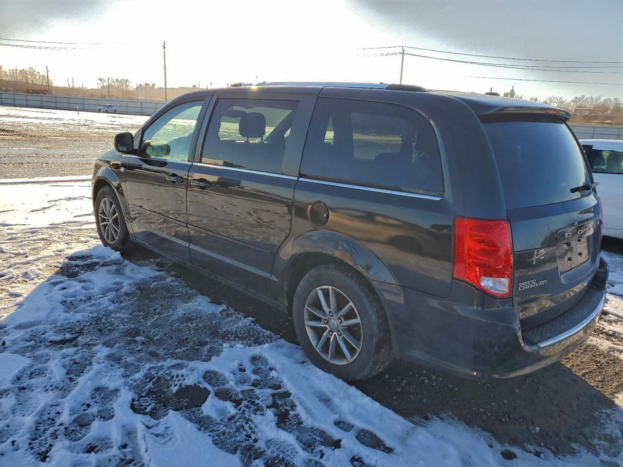 2014 Dodge Caravan - zdjęcie 2