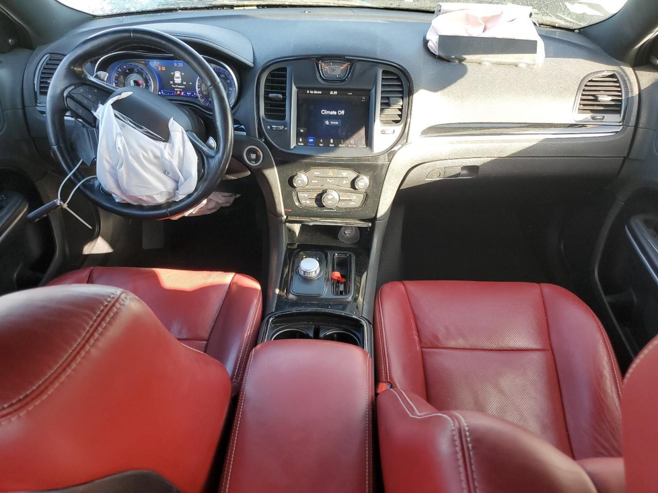 2021 Chrysler 300 S - zdjęcie 8