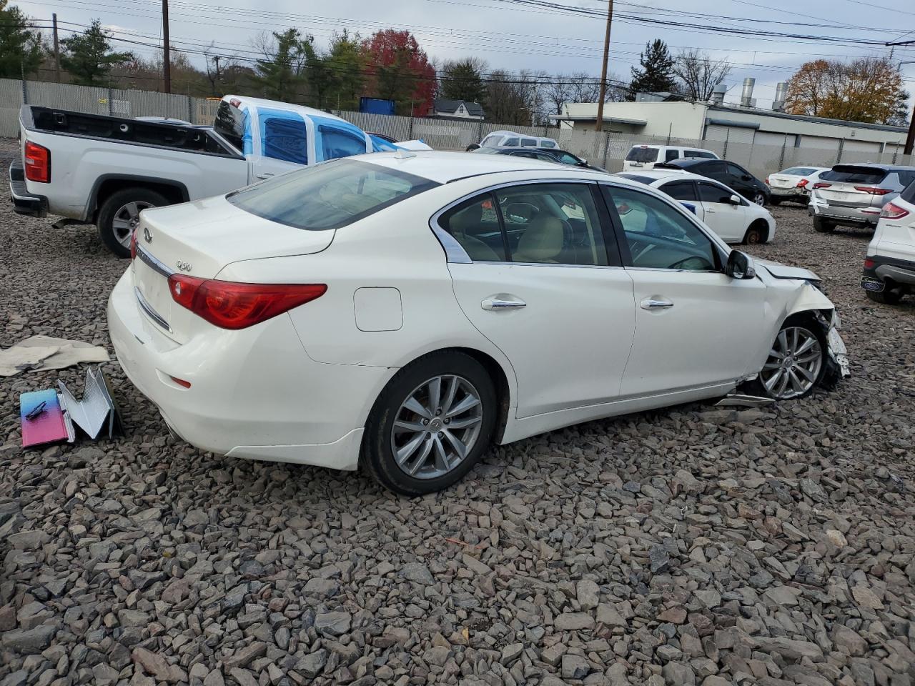 2015 Infiniti Q50 - zdjęcie 3