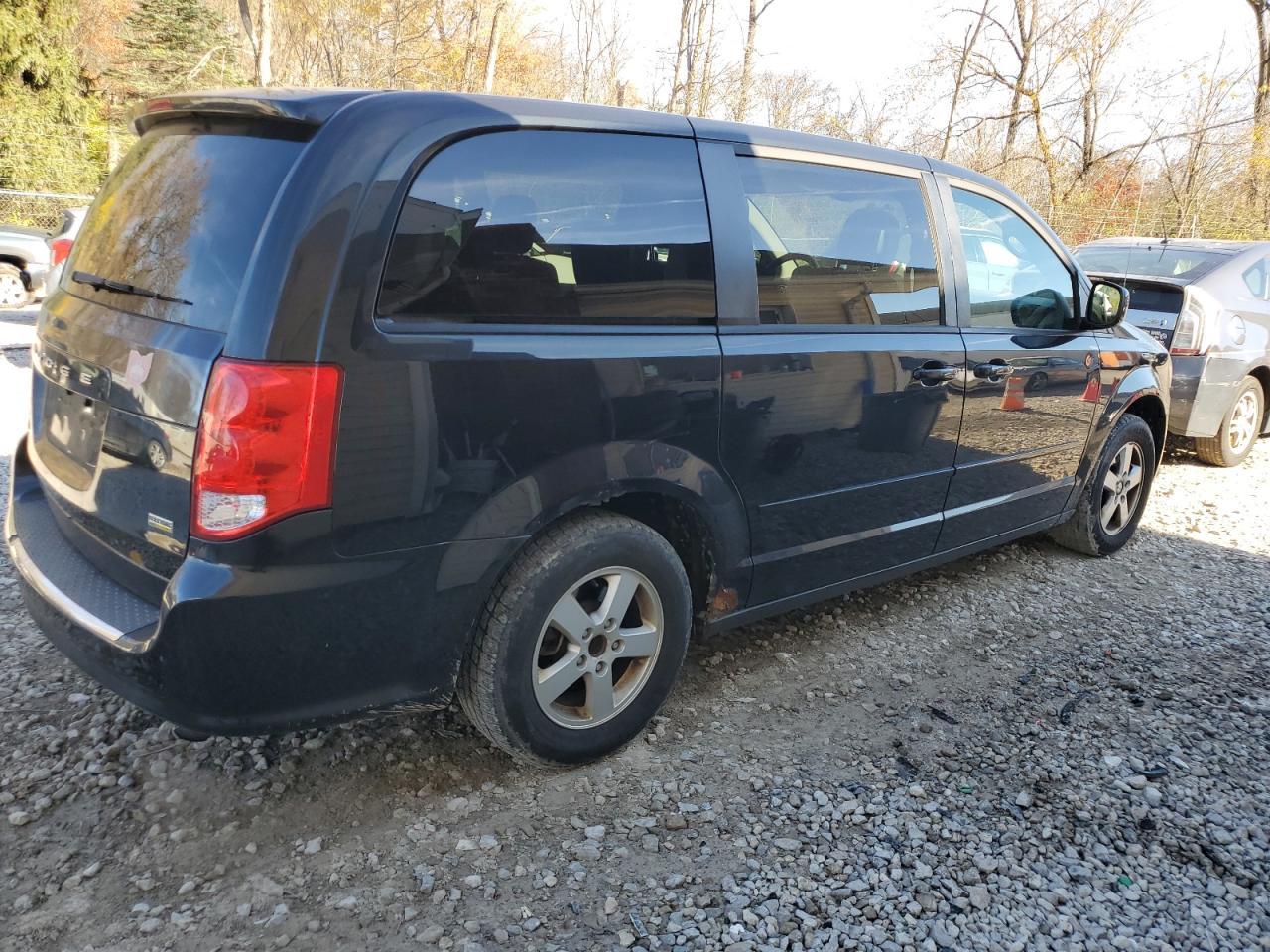 2013 Dodge Caravan - zdjęcie 3