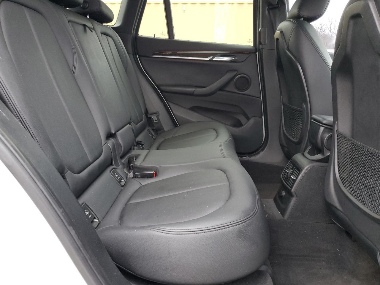 2016 BMW X1 - zdjęcie 11
