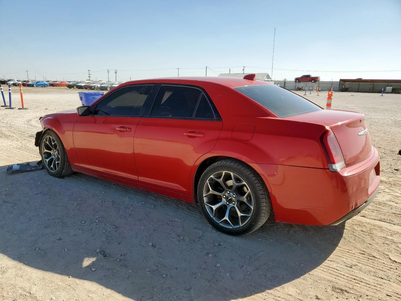 2017 Chrysler 300 S - zdjęcie 2