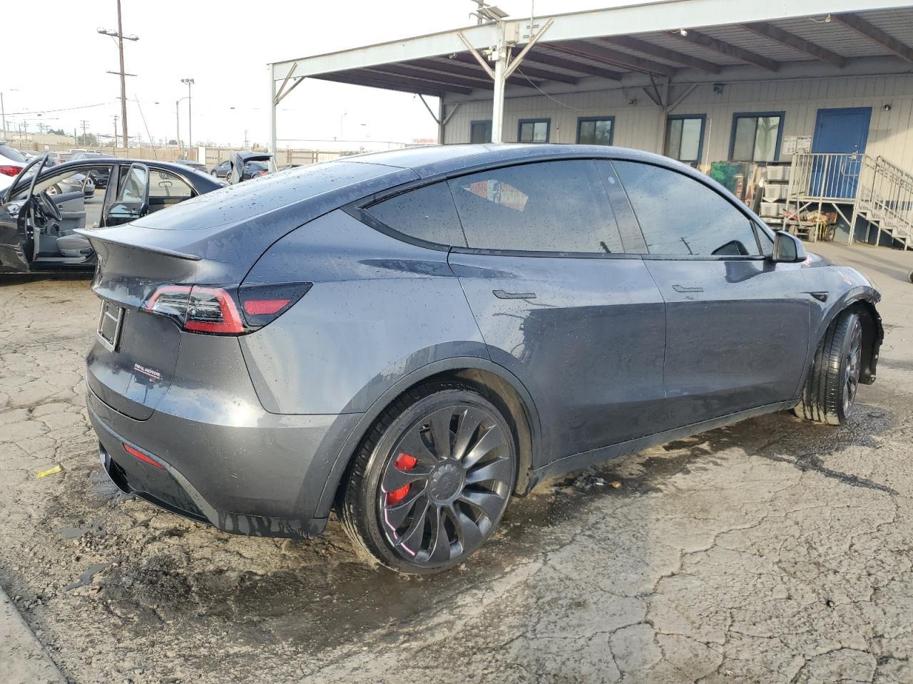 2022 Tesla Model Y - zdjęcie 3