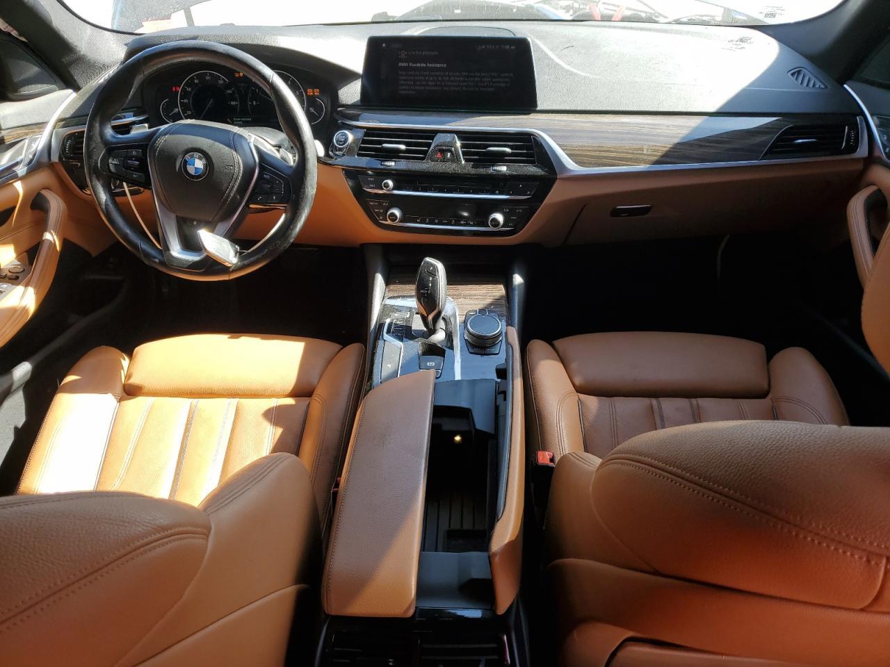 2019 BMW 530 Xi - zdjęcie 8