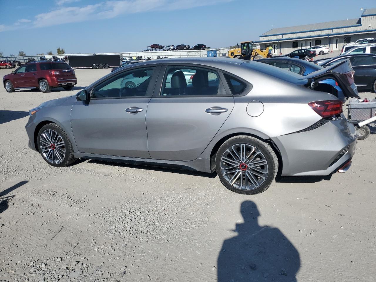 2023 Kia Forte Gt - zdjęcie 2