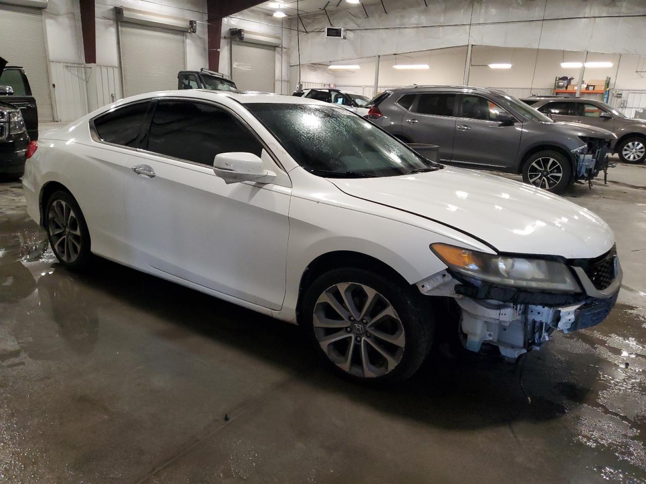 Honda Accord - zdjęcie 4