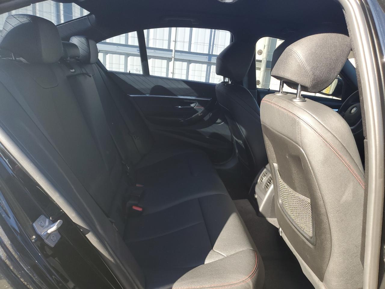 2018 BMW Seria 3 - zdjęcie 10