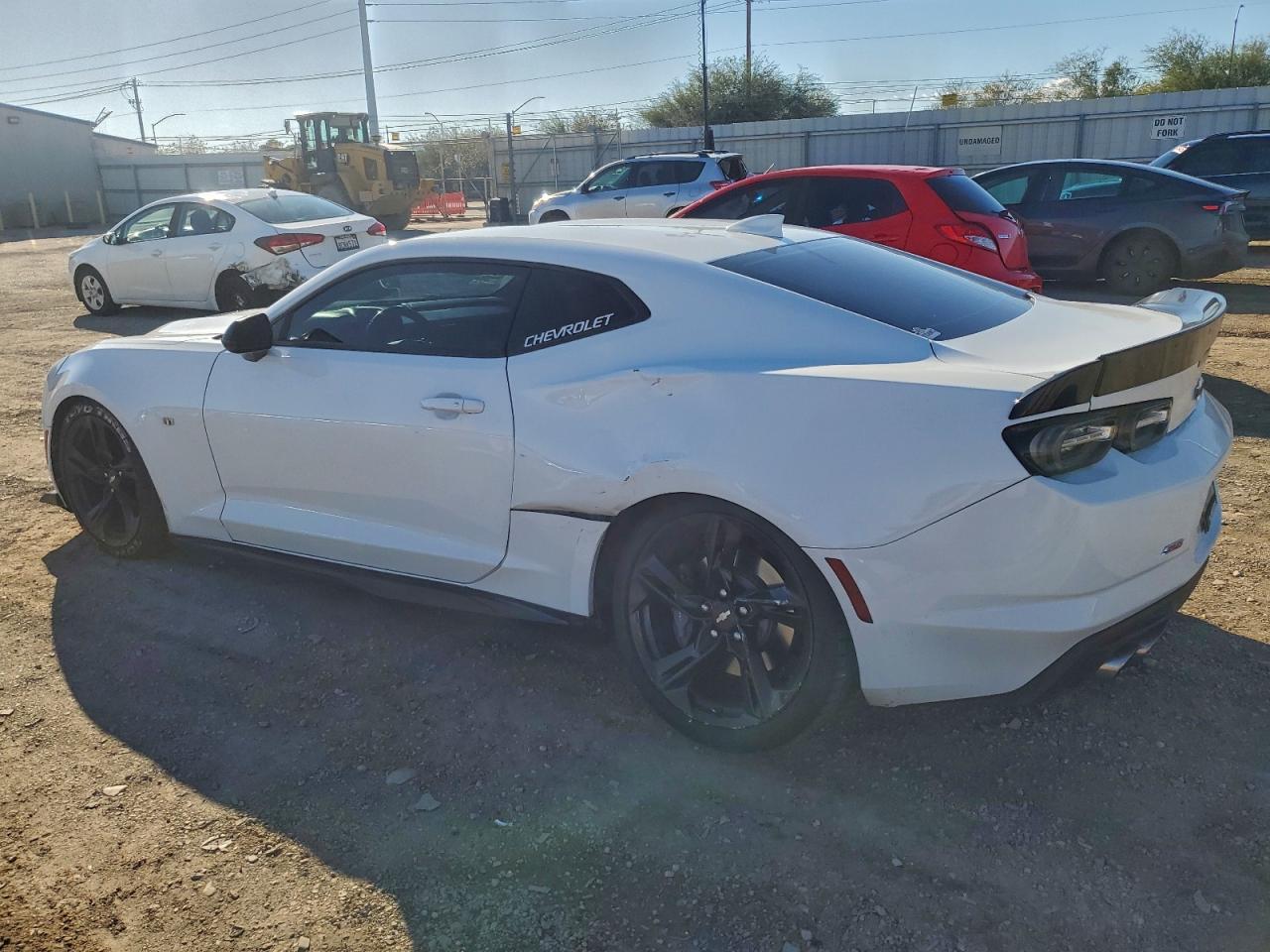 2019 Chevrolet Camaro - zdjęcie 2