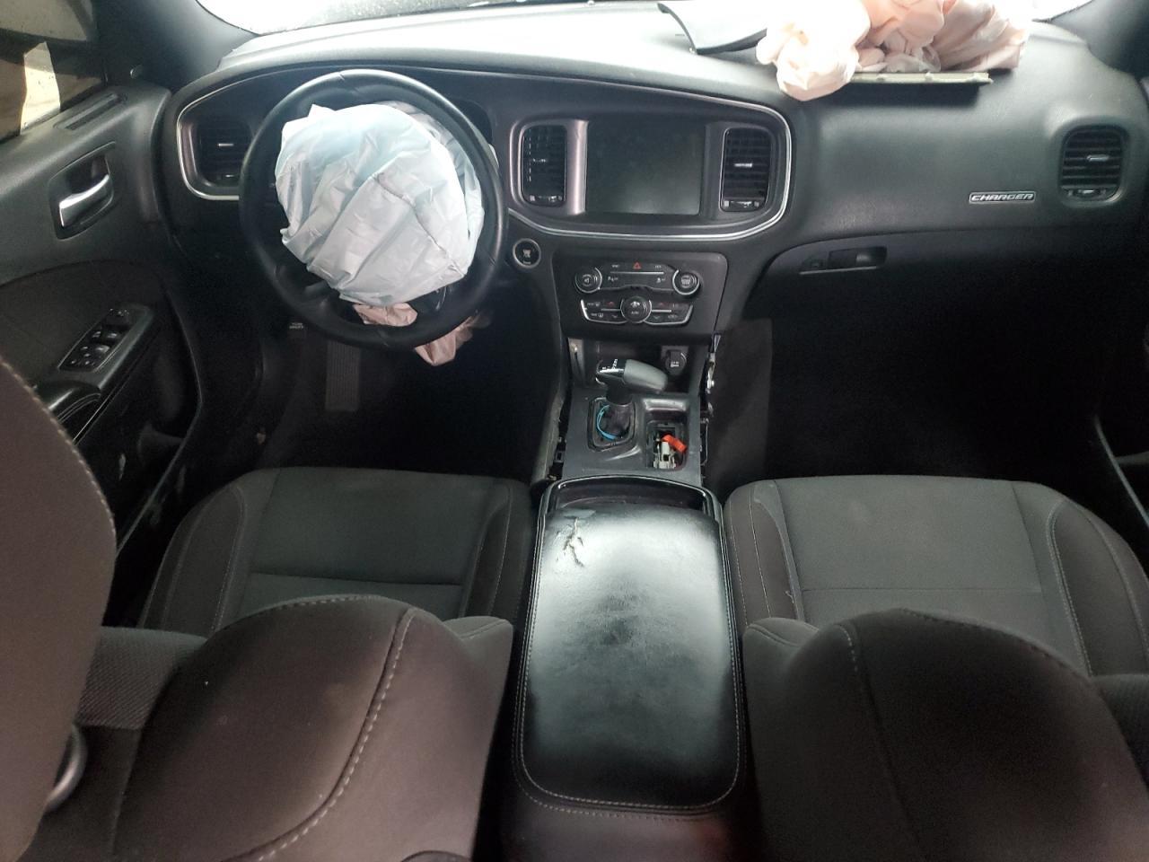 2016 Dodge Charger R/T - zdjęcie 8