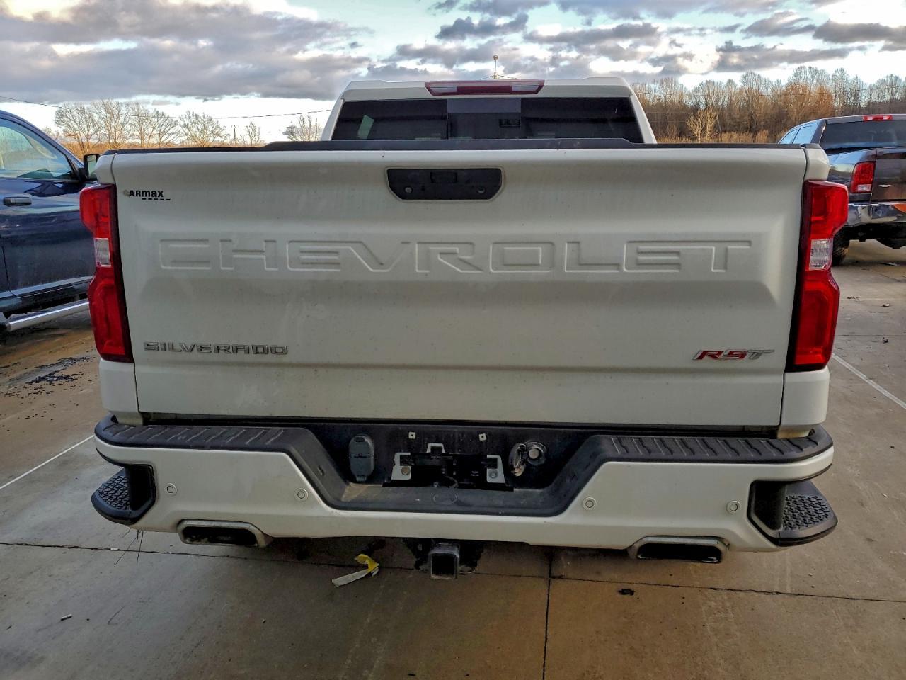 2021 Chevrolet Silverado K1500 Rst - zdjęcie 6