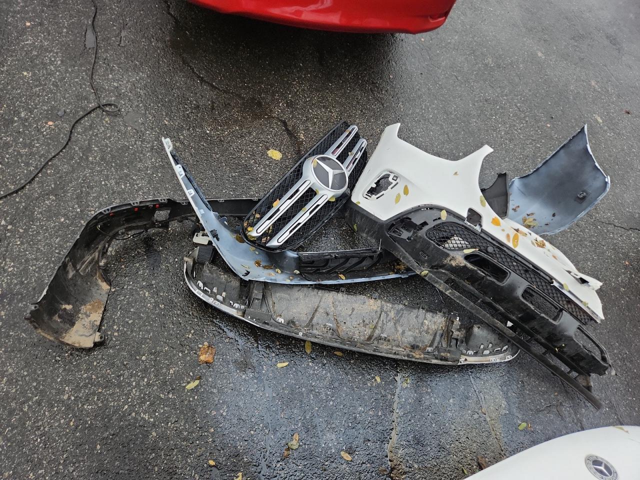 2022 Mercedes-Benz Glc 300 - zdjęcie 13