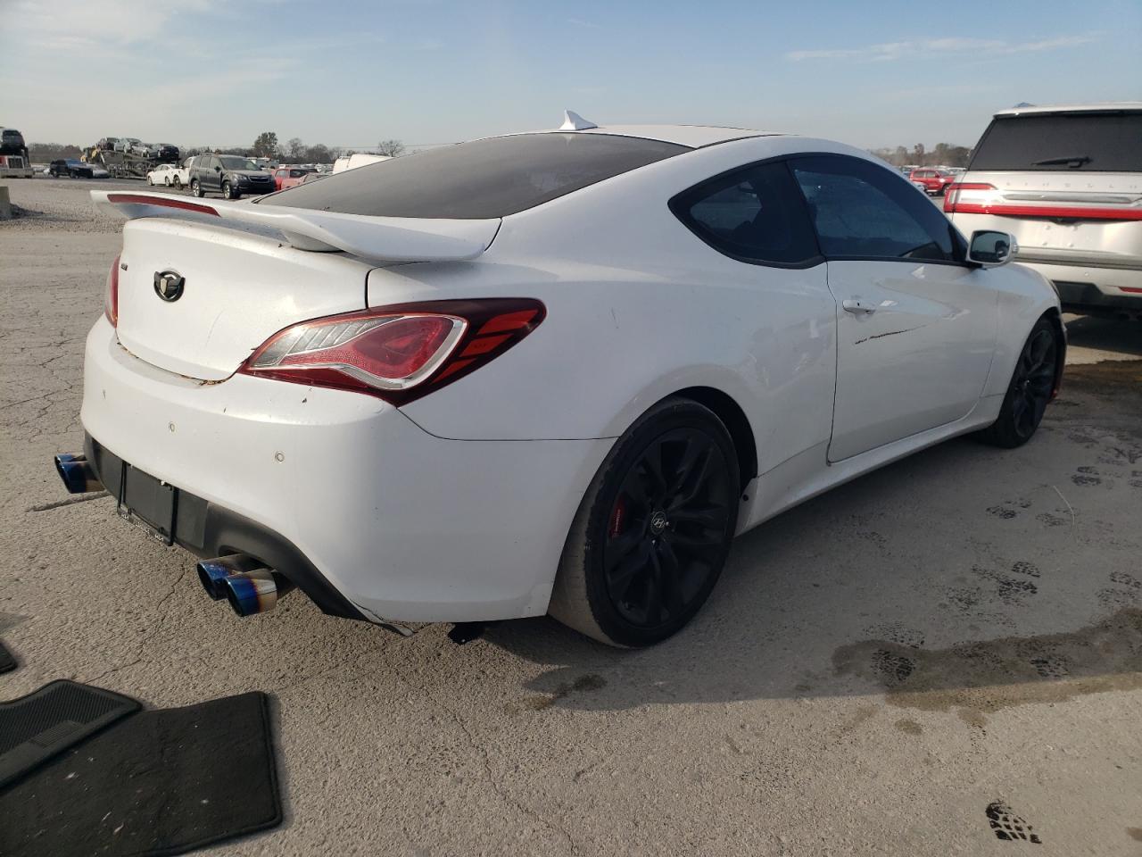 2015 Hyundai Genesis Coupe 3.8L - zdjęcie 3