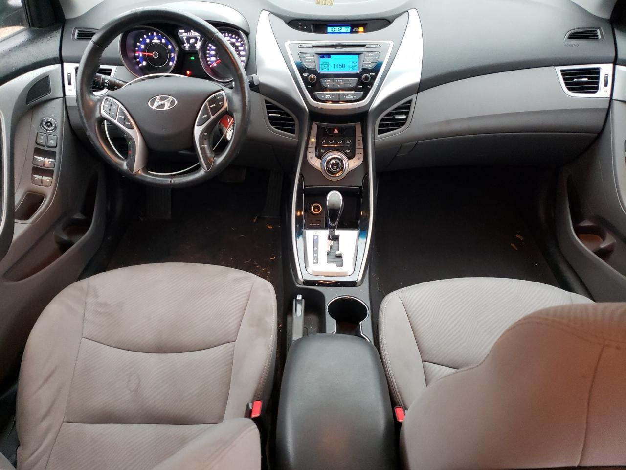 2013 Hyundai Elantra - zdjęcie 8