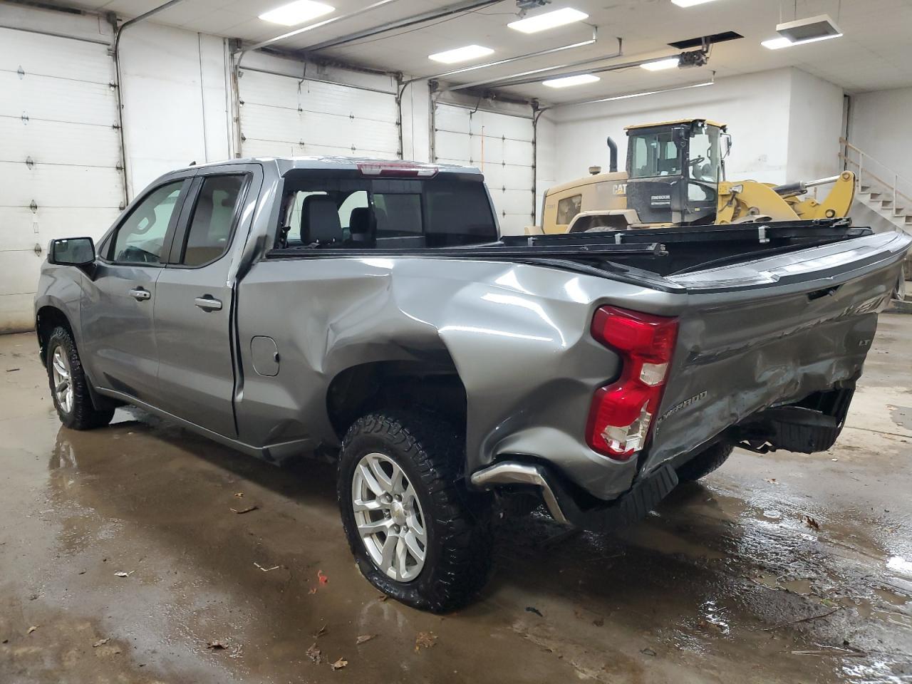 2020 Chevrolet Silverado K1500 Lt - zdjęcie 2