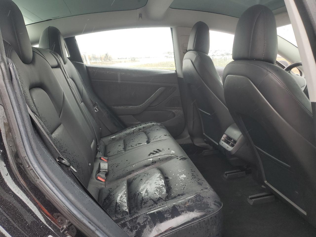 2018 Tesla Model 3 - zdjęcie 10