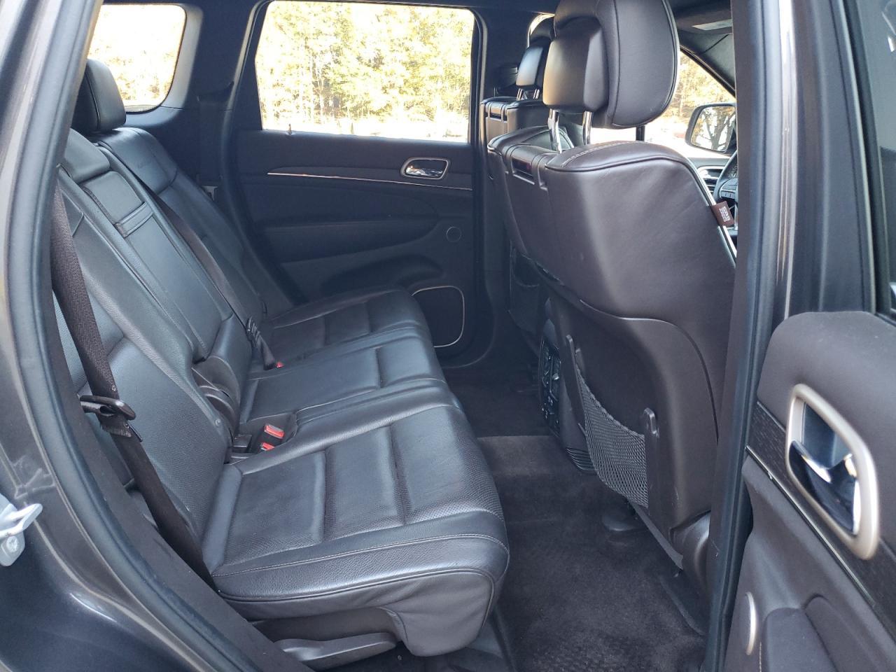 2015 Jeep Grand Cherokee - zdjęcie 11