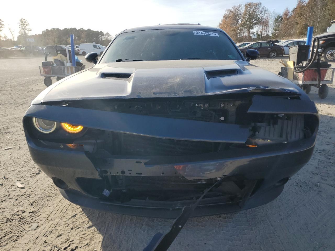 2017 Dodge Challenger Sxt - zdjęcie 5