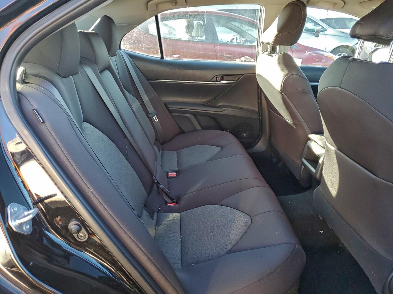 2021 Toyota Camry - zdjęcie 10