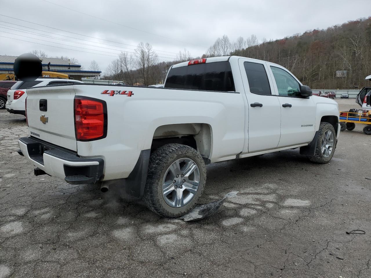 2018 Chevrolet Silverado K1500 Custom - zdjęcie 3