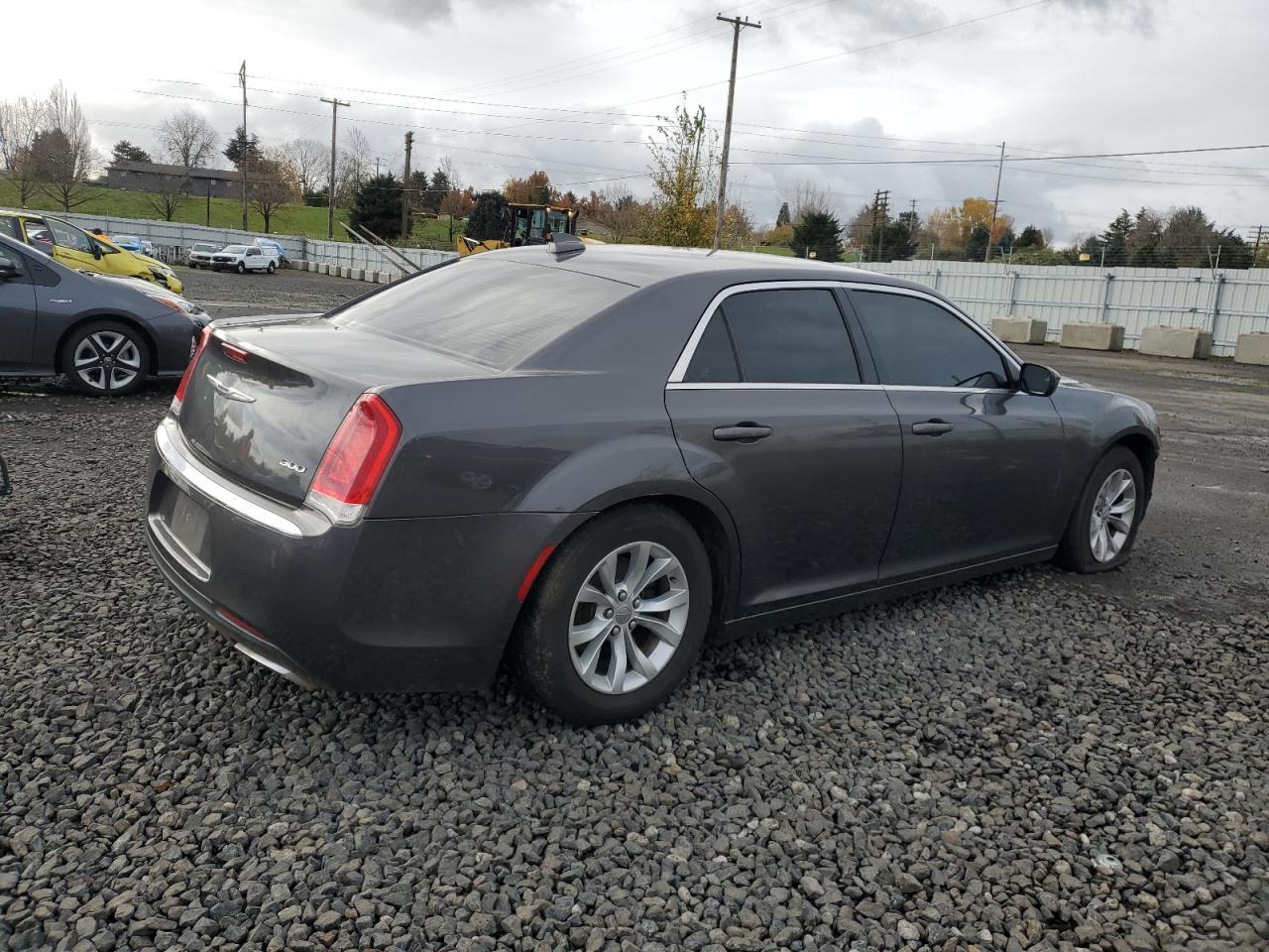 2016 Chrysler 300 Limited - zdjęcie 3