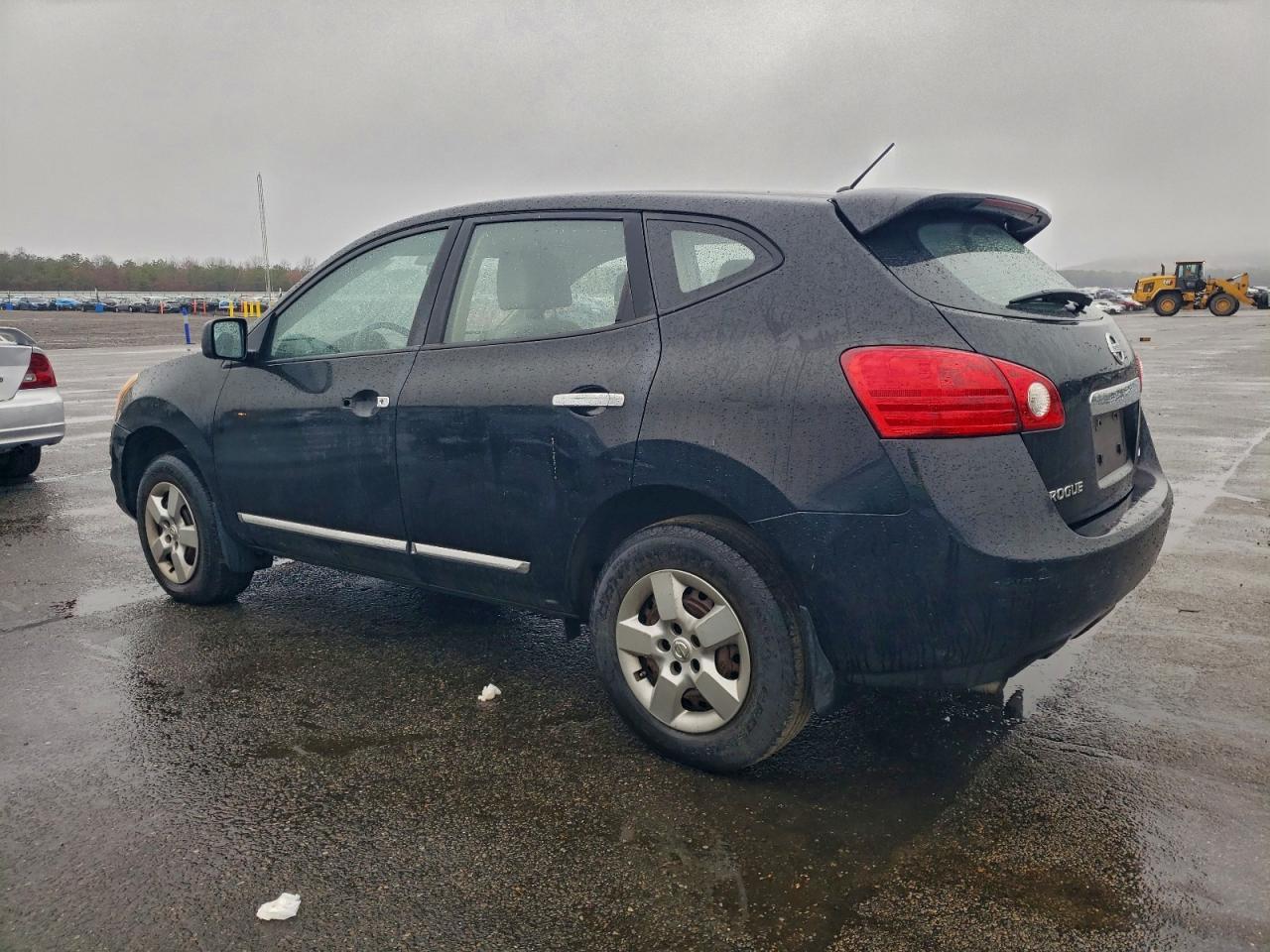 2013 Nissan Rogue S - zdjęcie 2