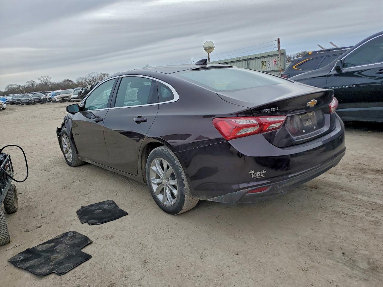 2021 Chevrolet Malibu Lt - zdjęcie 2