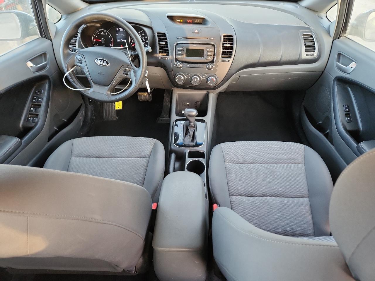 2017 Kia Forte - zdjęcie 8