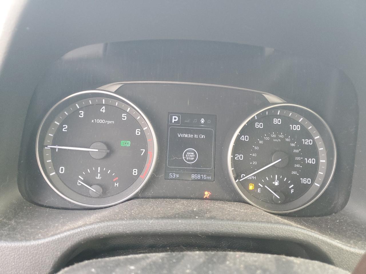 2017 Hyundai Elantra - zdjęcie 9