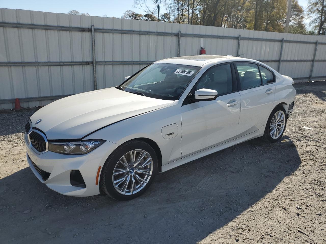 2023 BMW Seria 3 - zdjęcie główne