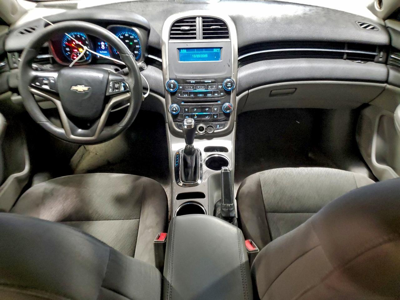 2015 Chevrolet Malibu - zdjęcie 8