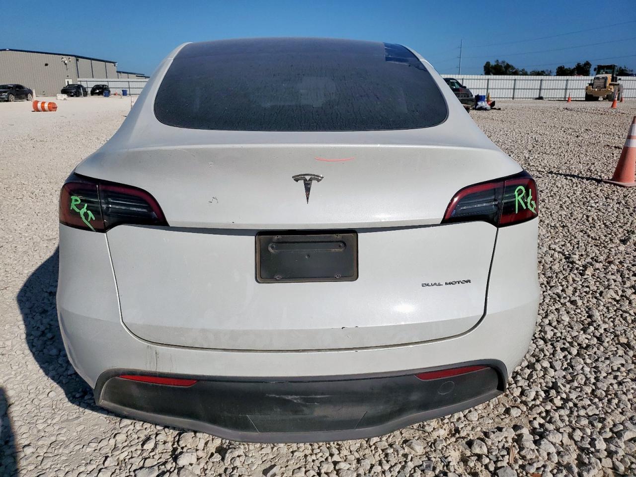 2023 Tesla Model Y - zdjęcie 6