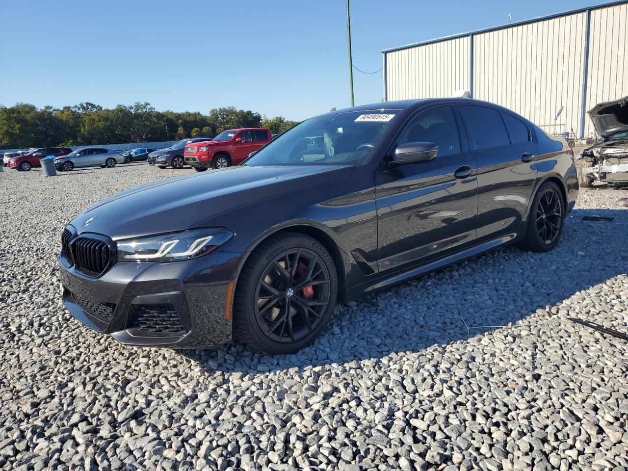 2022 BMW Seria 5 - zdjęcie główne