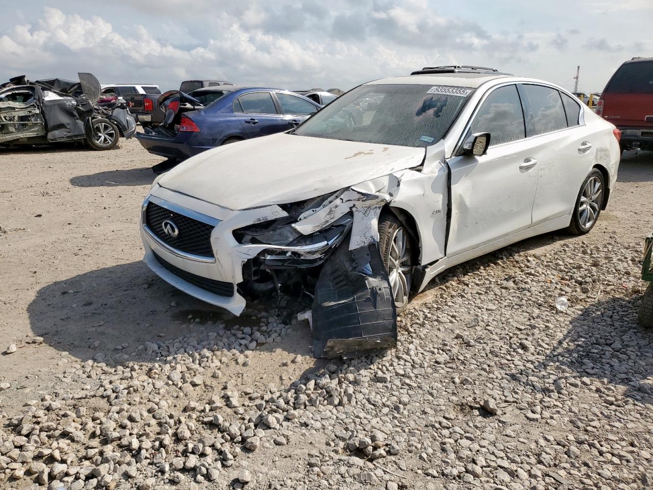 2016 Infiniti Q50 - zdjęcie główne