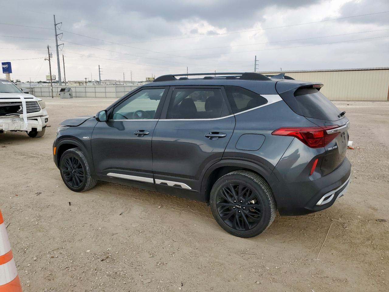 2022 Kia Seltos - zdjęcie 2