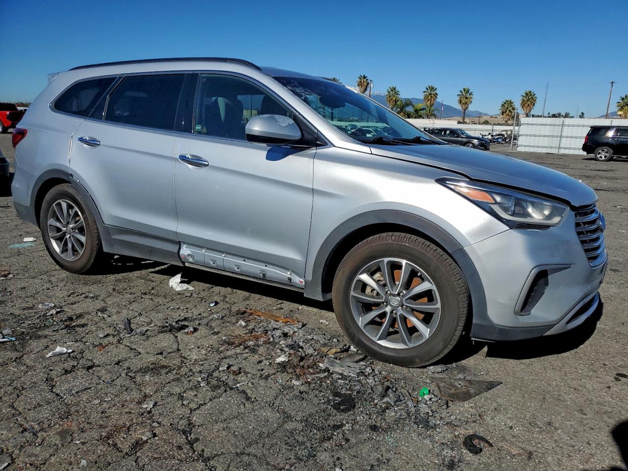 2018 Hyundai Santa Fe Se - zdjęcie 4